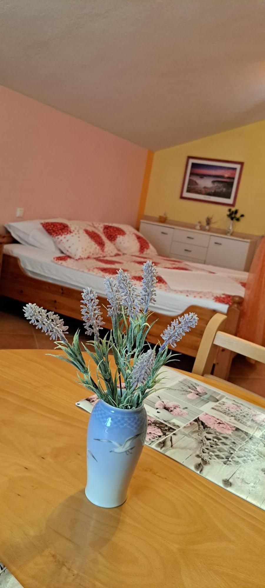 Apartments Villa Bella Vista Hvar ฮวาร์ ภายนอก รูปภาพ