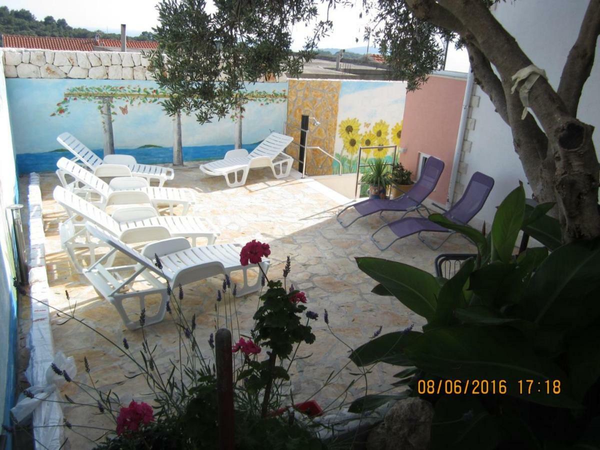 Apartments Villa Bella Vista Hvar ฮวาร์ ภายนอก รูปภาพ