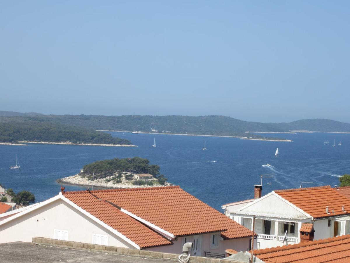 Apartments Villa Bella Vista Hvar ฮวาร์ ภายนอก รูปภาพ